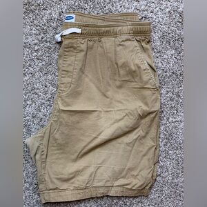 Old Navy 7” Board Shorts